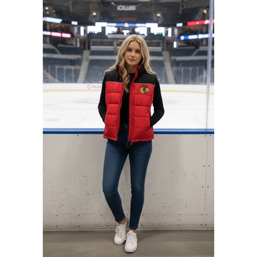 G-III NHL Chicago Blackhawks Puffer Vest Womens Small Red Black Full Zip Quilted